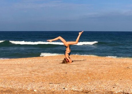 Emerald Wildea star sexy photo