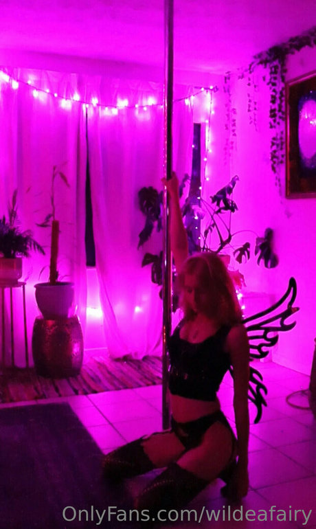 busty redhead onlyfans beautiful nude pictures