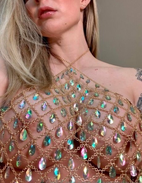 Goddess Amanda model art pics