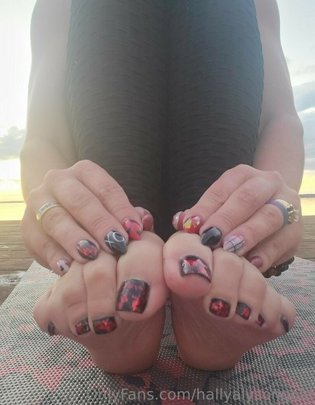 Hally Alyson pornstar nude pics