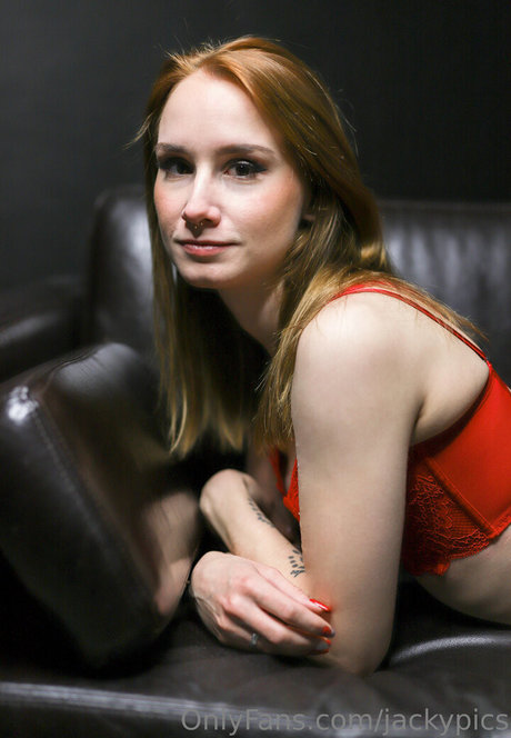 Jackypics sexy actress image