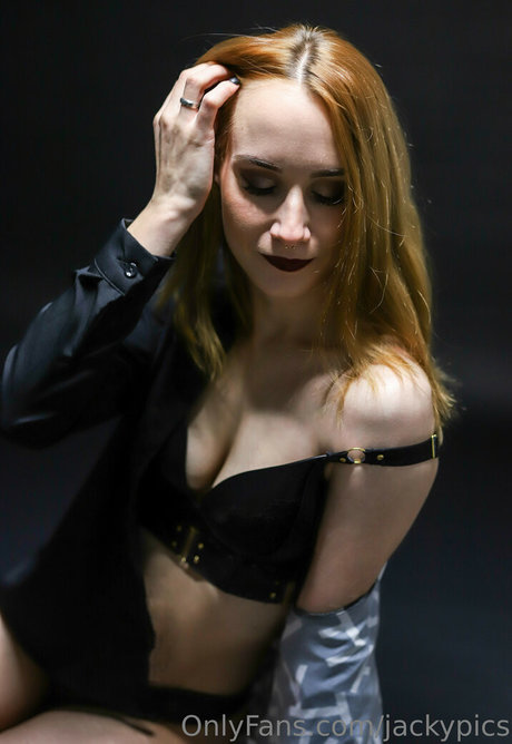 Jackypics Quick model image