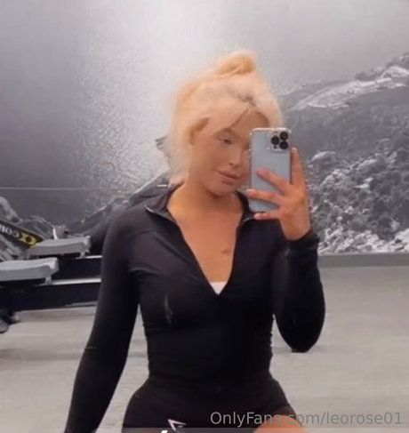 Leo Rose adult model photo