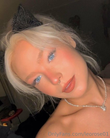 Leo Rose model art photos