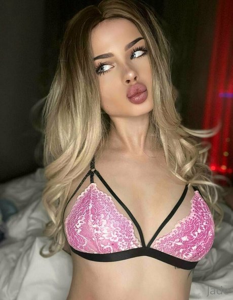 Littlebarbiedollvip nice actress pics