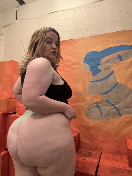 Lularanae Pixielula model top gallery