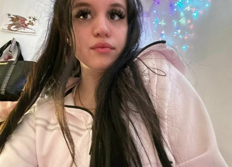 Olivebabyyyy model hd pictures