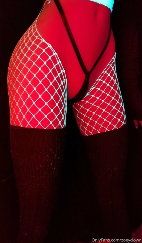 zoeyclown star naked gallery