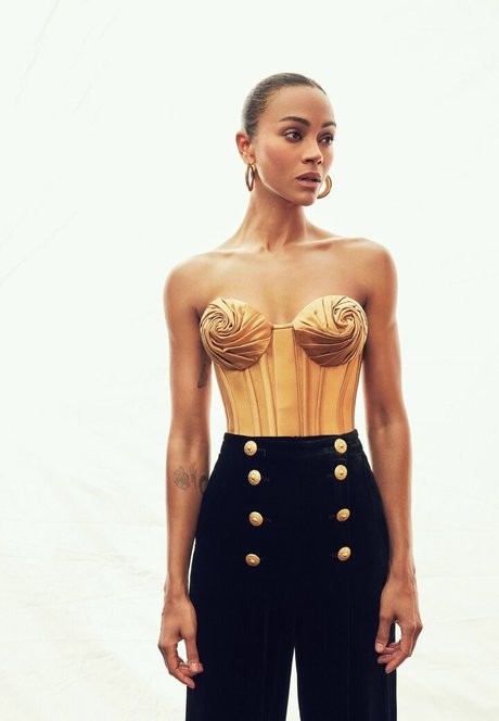 Zoe Saldana model art gallery