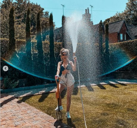 Zoe Sugg top pornstar picture