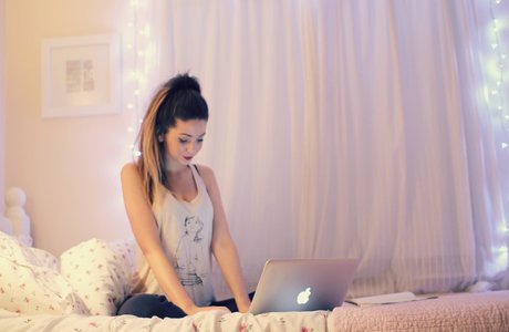 Zoe Sugg nudes star photos