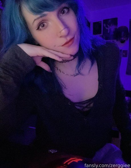 zerggiee exclusive actress gallery