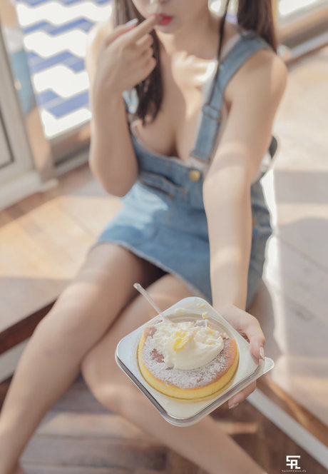 giant onlyfans free sexy pic