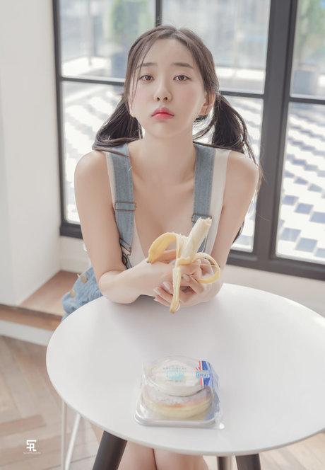 Zenny porn model picture