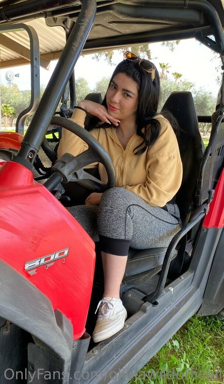 oliviawildofficial nudes star pic