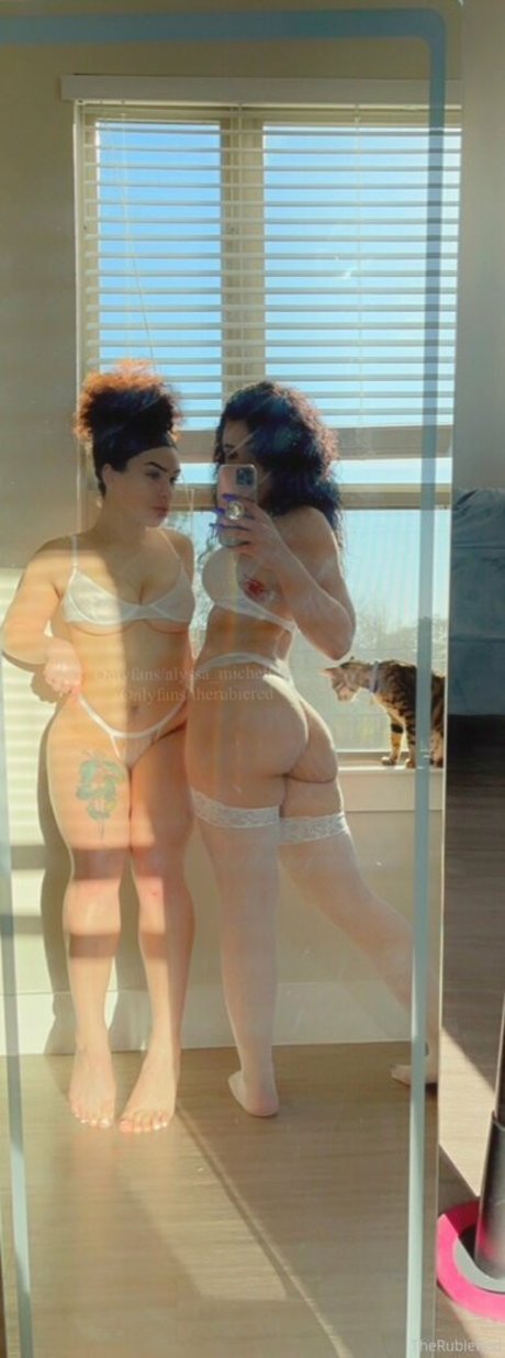 therubiered hot model picture