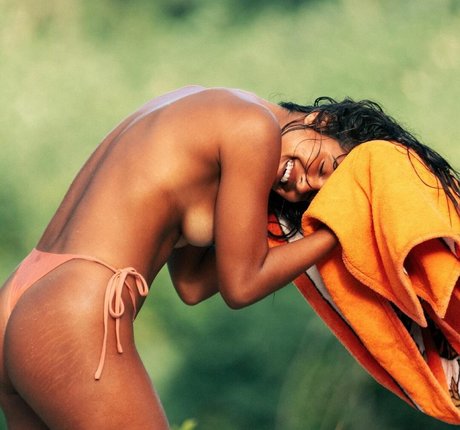 Julia Muniz Robinson pornstar sexy picture