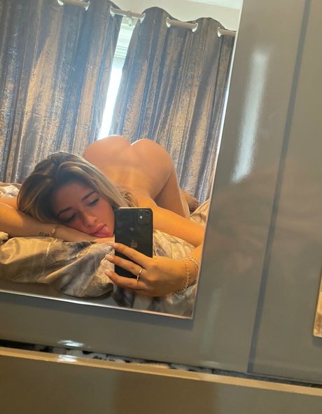 curvy girls onlyfans nude picture