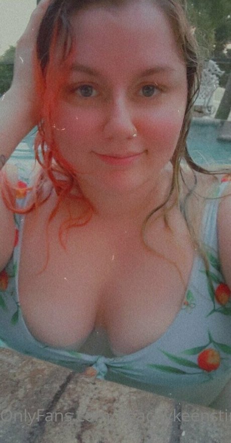 peachykeenstine22 beautiful pornstar archive