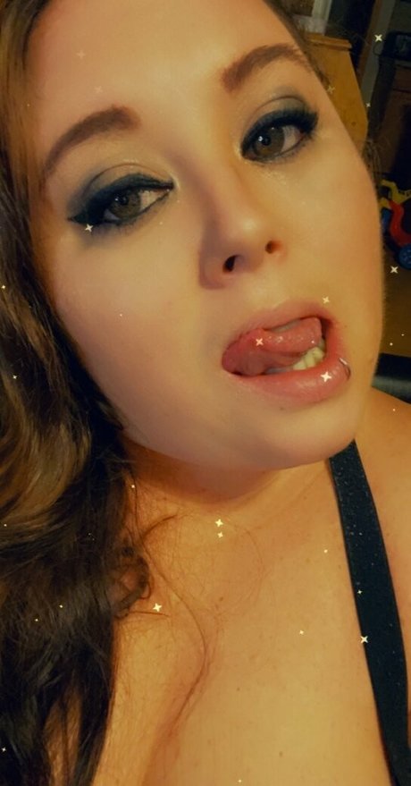 lesbian kissing onlyfans hot porn photos