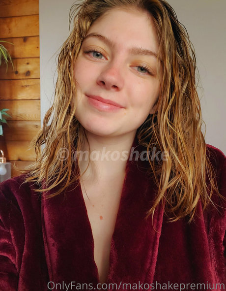 lesbian kissing onlyfans sexy nudes galleries