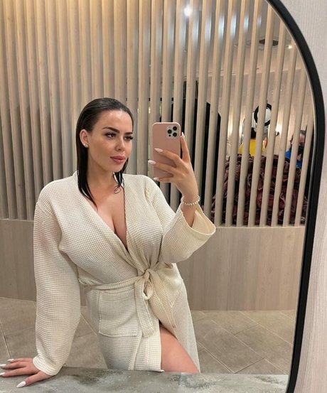 ghizlane xoxo sexy actress image