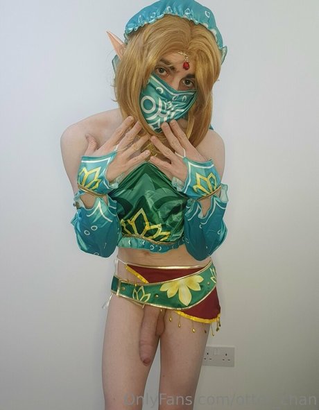 otter chan hot actress pics