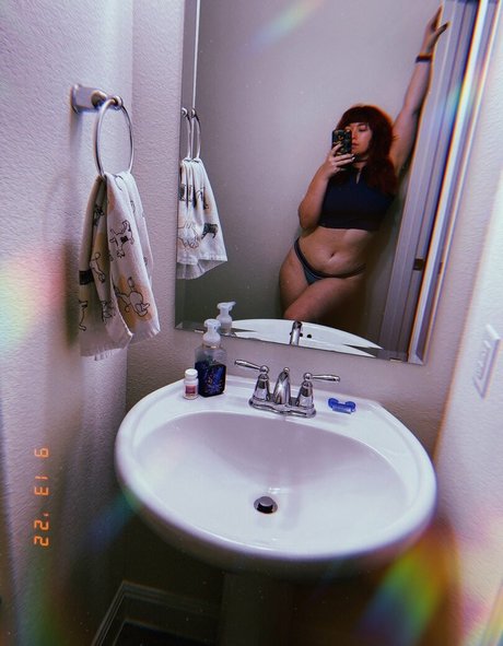 Koolysmiley hot star img