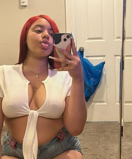 Sesy Dadoll star exclusive photos