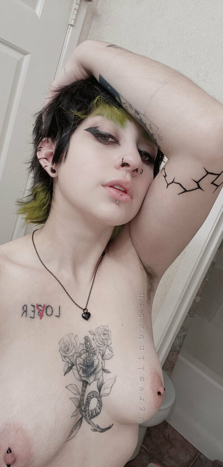 Gremlinbxtch Quick model image