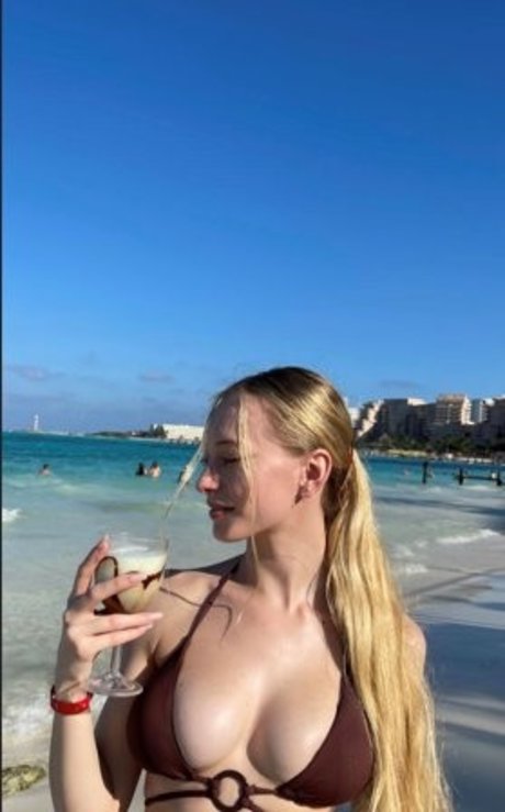 hairy asian onlyfans perfect picture