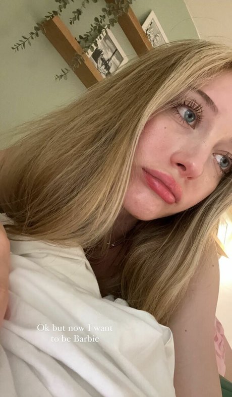 Sophia Diamond model beautiful pic