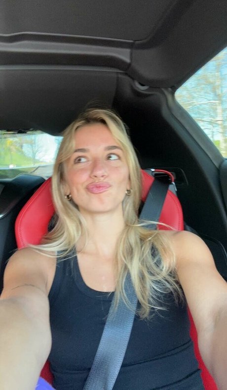 squat riding onlyfans beautiful nude photo