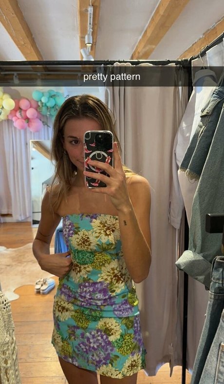 Sadie Mckenna perfect star img