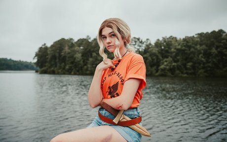 Mina Kess Quick model image