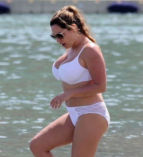 Kelly Brook porn star images