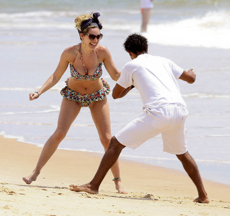 Kelly Brook star top gallery