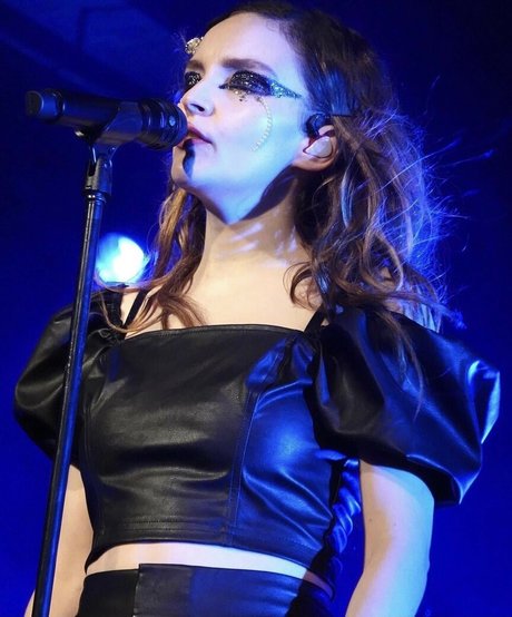 Lauren Mayberry pornstar art gallery