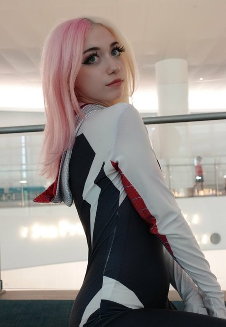 Iluvmeww free actress picture