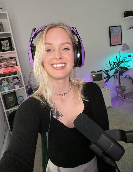 Sonja Reid star porn picture