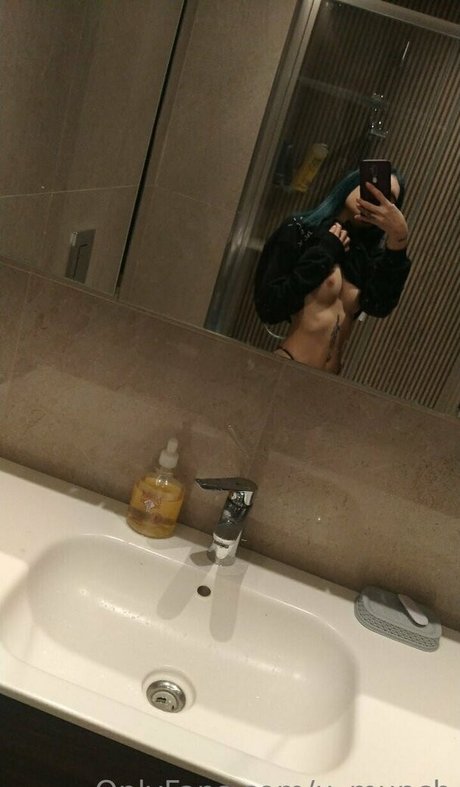 u munch art star image