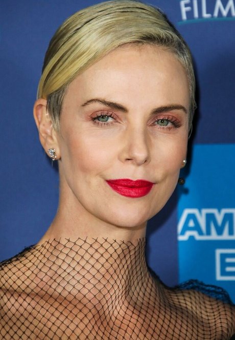 young ebony onlyfans sexy naked pic