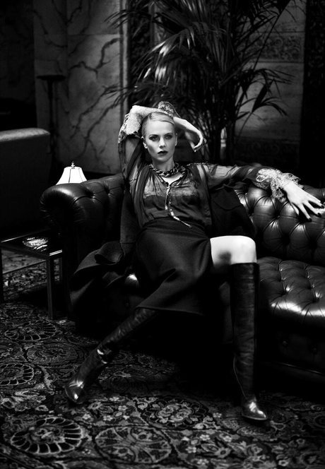 Charlize Theron exclusive model img