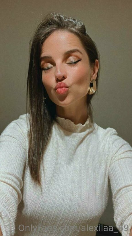 Alexiiaa 69 model porn pictures