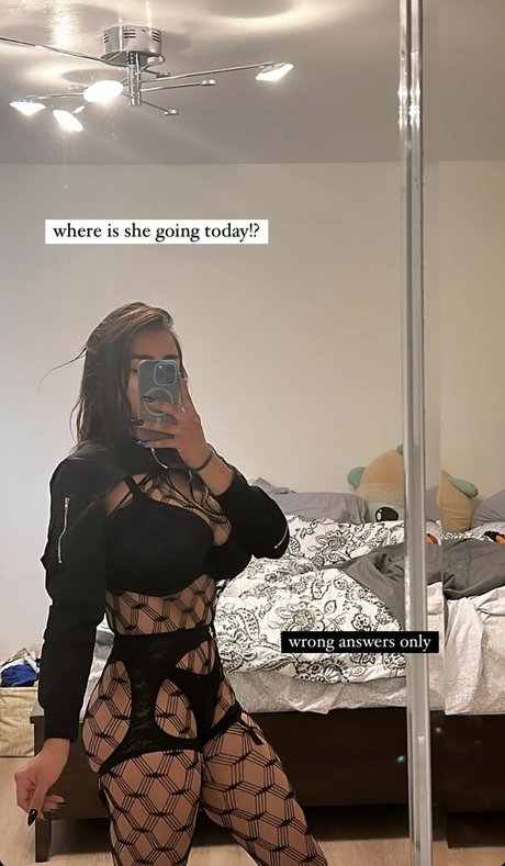 Noheli_ naked pornstar img