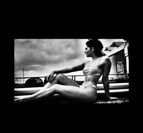 Willow Shields art star picture