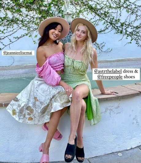 Willow Shields hot actress img