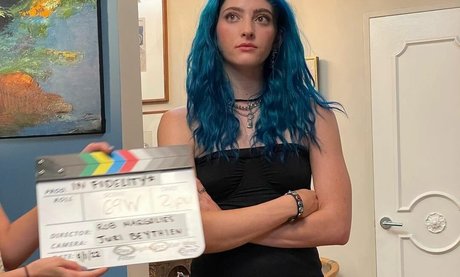 Willow Shields model hd gallery