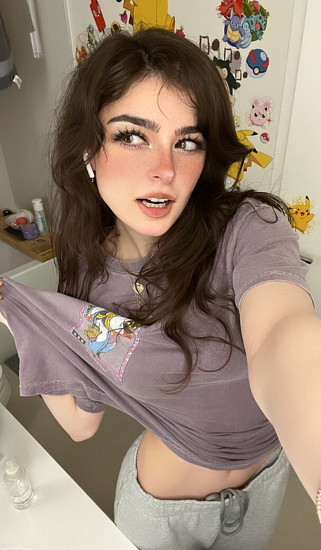 Aruuu naked model archive