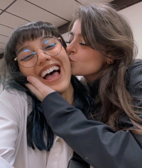 Aruuu star beautiful pictures